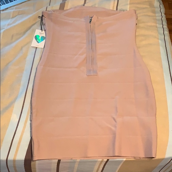 Wrapped up bandage dress - Picture 2 of 2